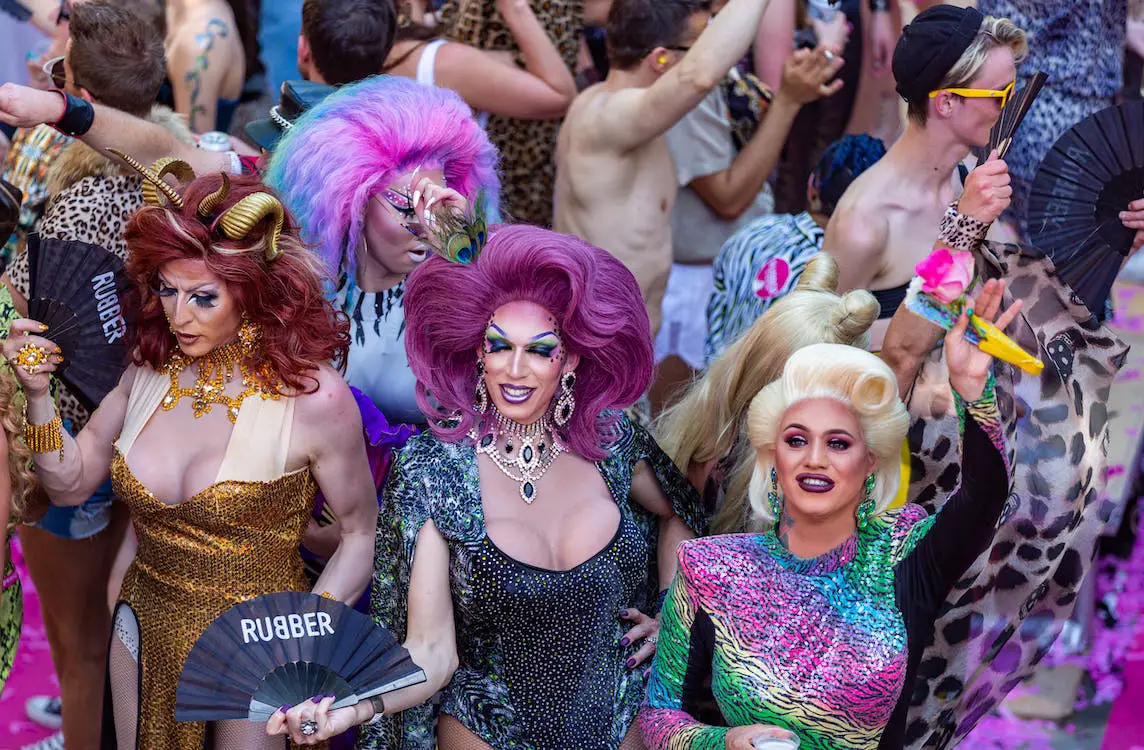 A group of drag queen during a Pride parade.