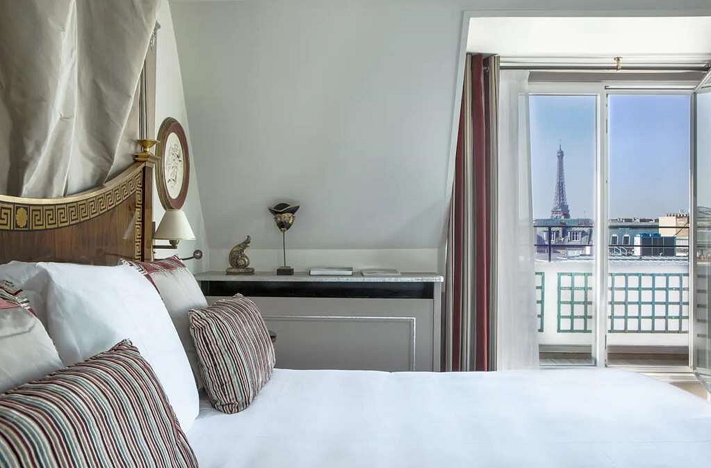 A room in Hotel Napoleon Paris.