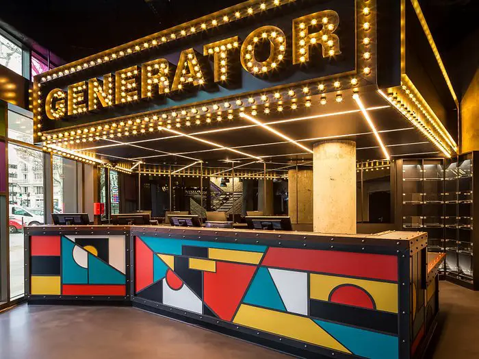 Generator Paris Hotel Frontdesk.